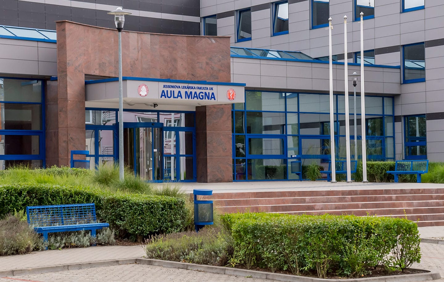 Haupteingang der Jessenius Universität in Martin