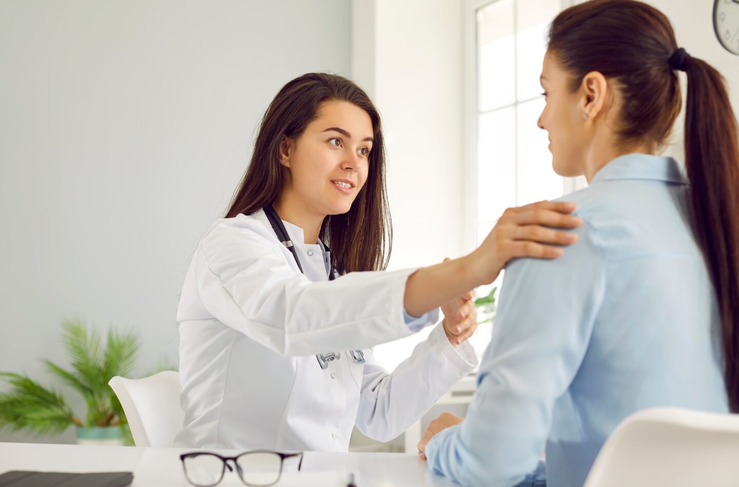 Frauenarzt Gehalt: Was verdient ein Frauenarzt/-ärztin in Deutschland?